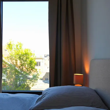 Le Blue Nest - En Famille - 300m - Parking Privé Gratuit - Terrasse - Vélos - à Pied By La Conciergerie