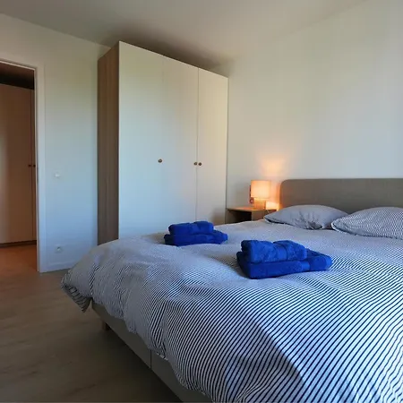 Appartement Le Blue Nest - En Famille - 300m - Parking Privé Gratuit - Terrasse - Vélos - à Pied By La Conciergerie *