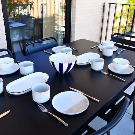 Le Blue Nest - En Famille - 300m - Parking Privé Gratuit - Terrasse - Vélos - à Pied By La Conciergerie Appartement La Panne